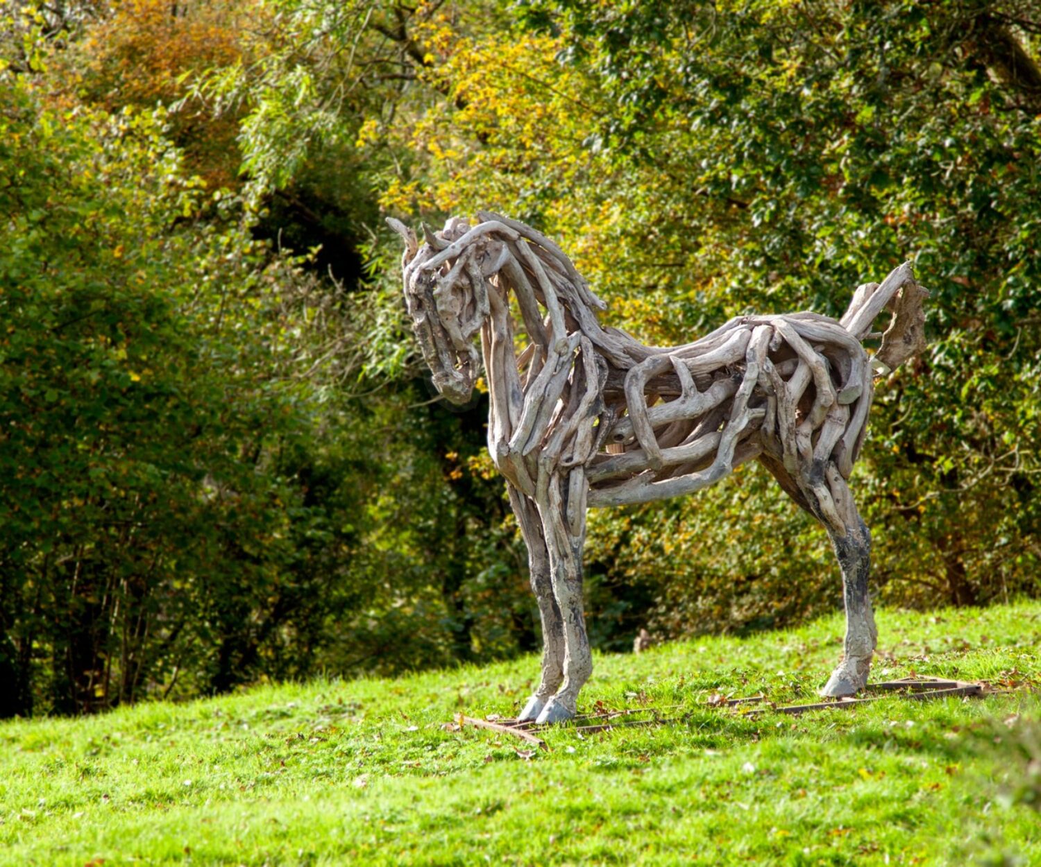 Resolute-Sculpture-Heather-Jansch